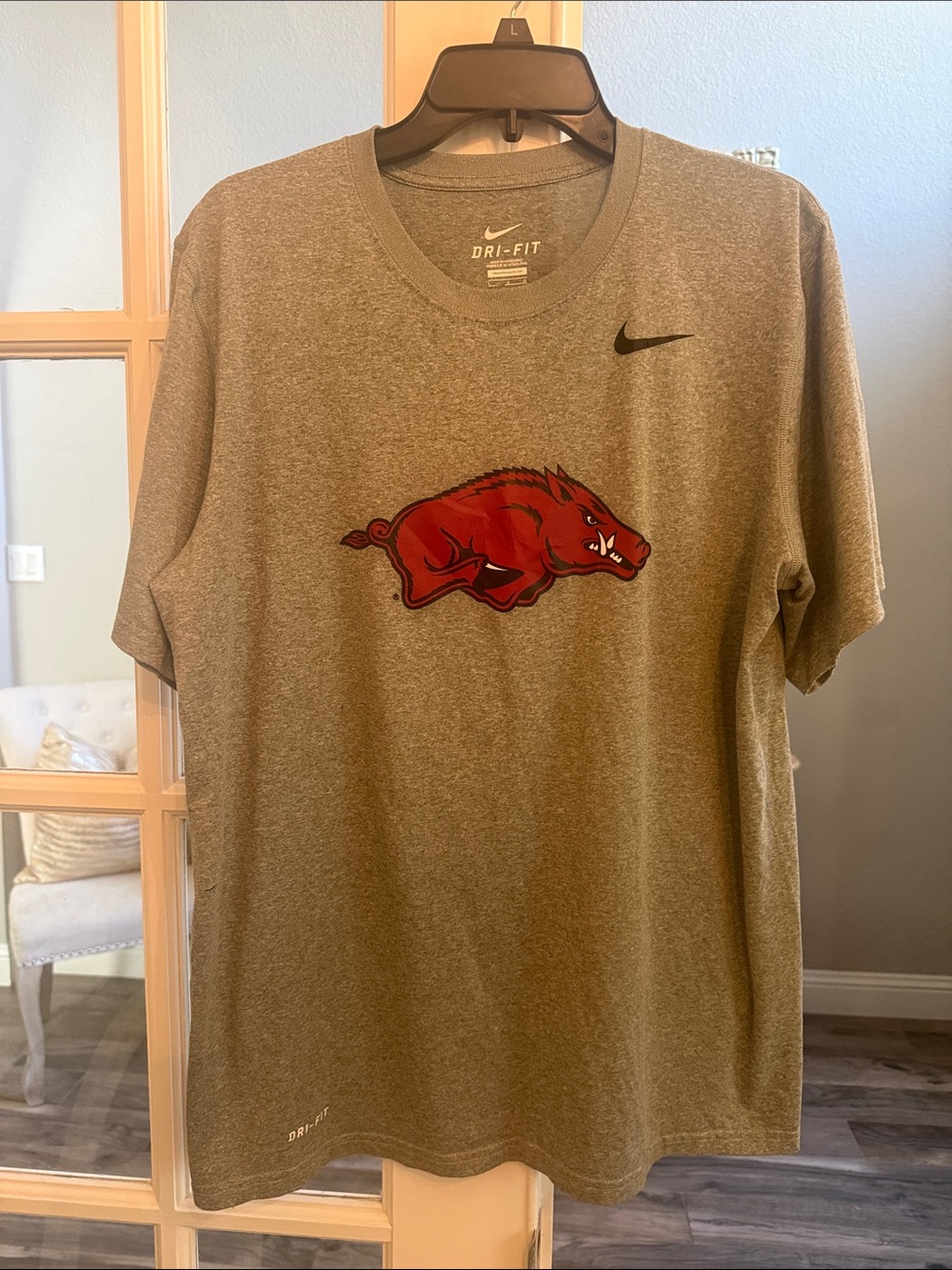 University of Arkansas , Nike dry-fit Short Sleeve Tee with Red Razorback Logo L
